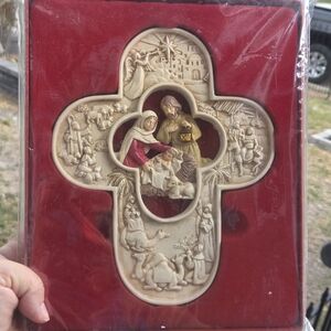 Nativity Cross Wall Plaque - Red